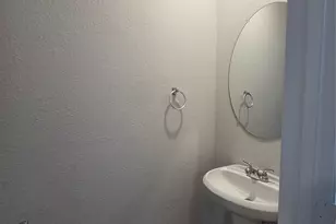 8902 Grand Western, Converse, TX 78109 - Photo 31