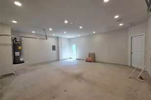 8902 Grand Western, Converse, TX 78109 - Photo 33