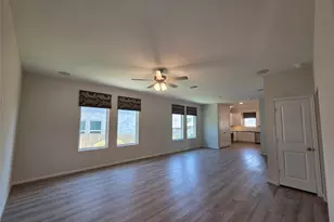 8902 Grand Western, Converse, TX 78109 - Photo 13