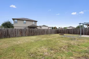 12417 Franklin D Roosevelt St, Manor, TX 78653 - Photo 29