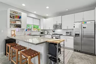 5616 S 1st St, Austin, TX 78745 - Photo 13