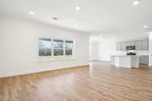 179 Great Northern Dr, Cedar Creek, TX 78612 - Photo 9