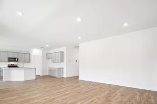 179 Great Northern Dr, Cedar Creek, TX 78612 - Photo 9