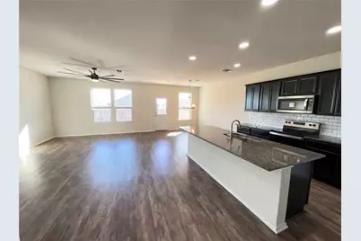 709 Hummingbird Lane, Leander, TX 78641 - Photo 9