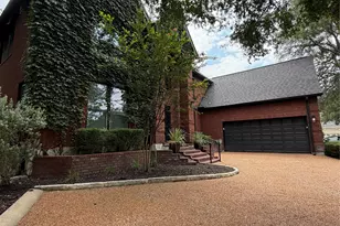 30108 Torrey Pines Cir, Georgetown, TX 78628 - Photo 3