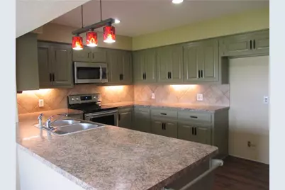 215 Monkey Road, Elgin, TX 78621 - Photo 5