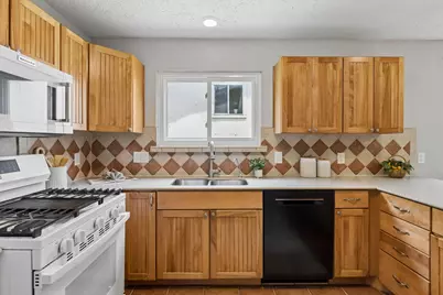 9723 Moorberry Street, Austin, TX 78729 - Photo 9