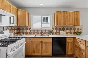 9723 Moorberry St, Austin, TX 78729 - Photo 9
