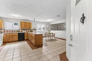 9723 Moorberry St, Austin, TX 78729 - Photo 5