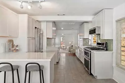 906 E 43rd Street, Austin, TX 78751 - Photo 7