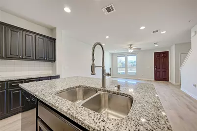 6814 E Riverside Drive #32, Austin, TX 78741 - Photo 9