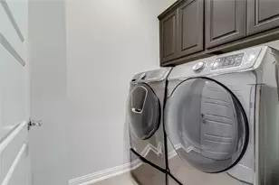 6814 E Riverside Dr, Austin, TX 78741 - Photo 23