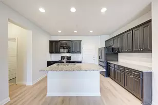 6814 E Riverside Dr, Austin, TX 78741 - Photo 9
