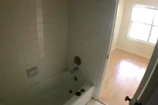 2100 San Gabriel St, Austin, TX 78705 - Photo 11