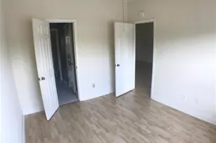 2100 San Gabriel St, Austin, TX 78705 - Photo 7