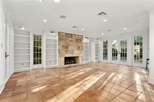 1301 Kent Ln, Austin, TX 78703 - Photo 9