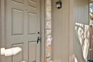 9807 Hundred Oaks Cir, Austin, TX 78750 - Photo 7