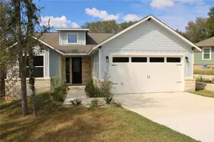106 Halawa Ct, Bastrop, TX 78602 - Photo 3