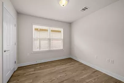 408 Sheldon Lake Drive, Georgetown, TX 78633 - Photo 17