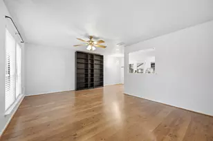 1015 E Yager Ln, Austin, TX 78753 - Photo 3