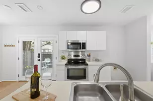 1015 E Yager Ln, Austin, TX 78753 - Photo 9