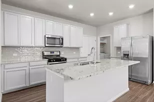 105 Tucana St, Georgetown, TX 78628 - Photo 5