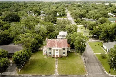 948 Maple Street, Lockhart, TX 78644 - Photo 33