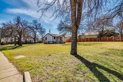 2512 E 9th Street, Austin, TX 78702 - Photo 25