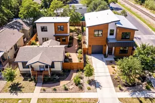 2512 E 9th St, Austin, TX 78702 - Photo 3