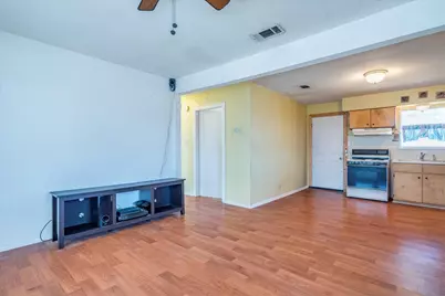 2512 E 9th Street, Austin, TX 78702 - Photo 13