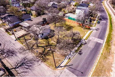 2512 E 9th Street, Austin, TX 78702 - Photo 5