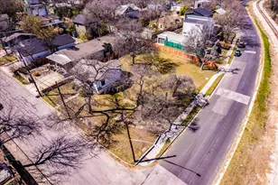 2512 E 9th St, Austin, TX 78702 - Photo 5