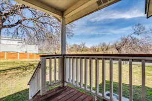 2512 E 9th St, Austin, TX 78702 - Photo 21