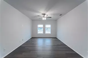 740 Barbary Coast Ln, Jarrell, TX 76537 - Photo 11