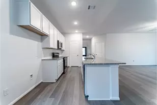 740 Barbary Coast Ln, Jarrell, TX 76537 - Photo 7