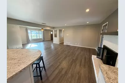 9712 Springdale Road, Austin, TX 78754 - Photo 11