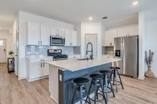 206 Ft Clark Spgs Dr, Hutto, TX 78634 - Photo 11