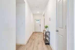 206 Ft Clark Spgs Dr, Hutto, TX 78634 - Photo 7