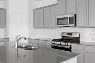 325 Escondido Cir, San Marcos, TX 78666 - Photo 3