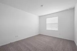 325 Escondido Cir, San Marcos, TX 78666 - Photo 9