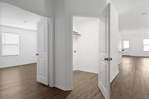 325 Escondido Cir, San Marcos, TX 78666 - Photo 13