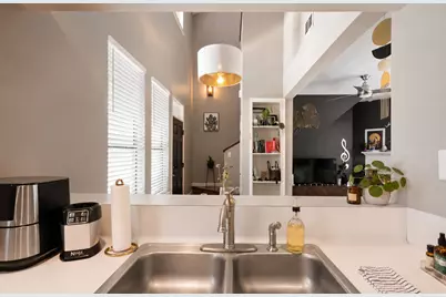 611 E 45th Street #25, Austin, TX 78751 - Photo 15