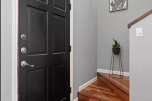 611 E 45th St, Austin, TX 78751 - Photo 9