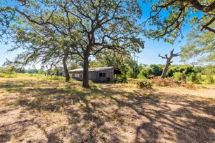 2173 County Rd 434 Loop, Rockdale, TX 76567 - Photo 25