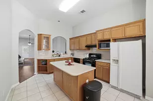 409 E Austin Ave, Round Rock, TX 78664 - Photo 15