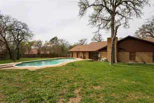 2105 Yokley Rd, Rockdale, TX 76567 - Photo 5