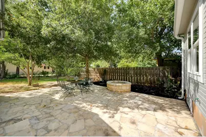 611 N Adams Street, Fredericksburg, TX 78624 - Photo 25