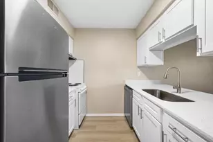 3012 Whisper Oaks Ln, Georgetown, TX 78628 - Photo 7