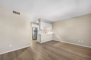 3012 Whisper Oaks Ln, Georgetown, TX 78628 - Photo 3