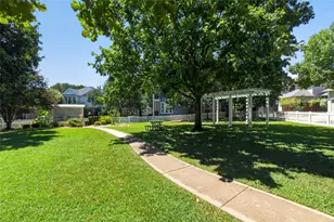 2713 Kinney Oaks Ct, Austin, TX 78704 - Photo 23
